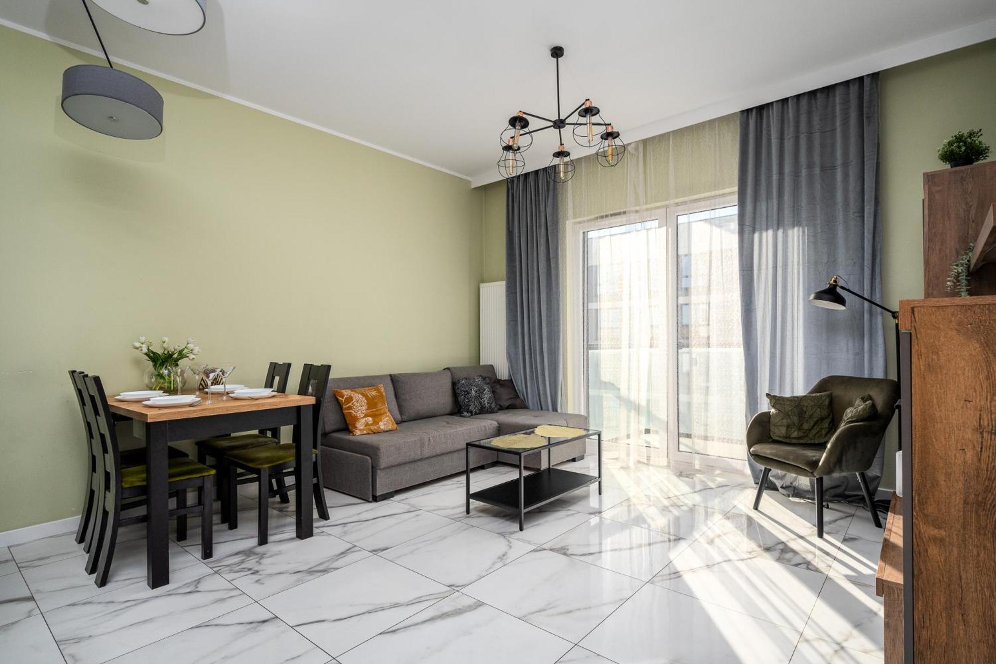 Prymasa Tysiaclecia 83A Separate Bedroom Free Garage By Perfect Apart 634 Warsaw Exterior photo