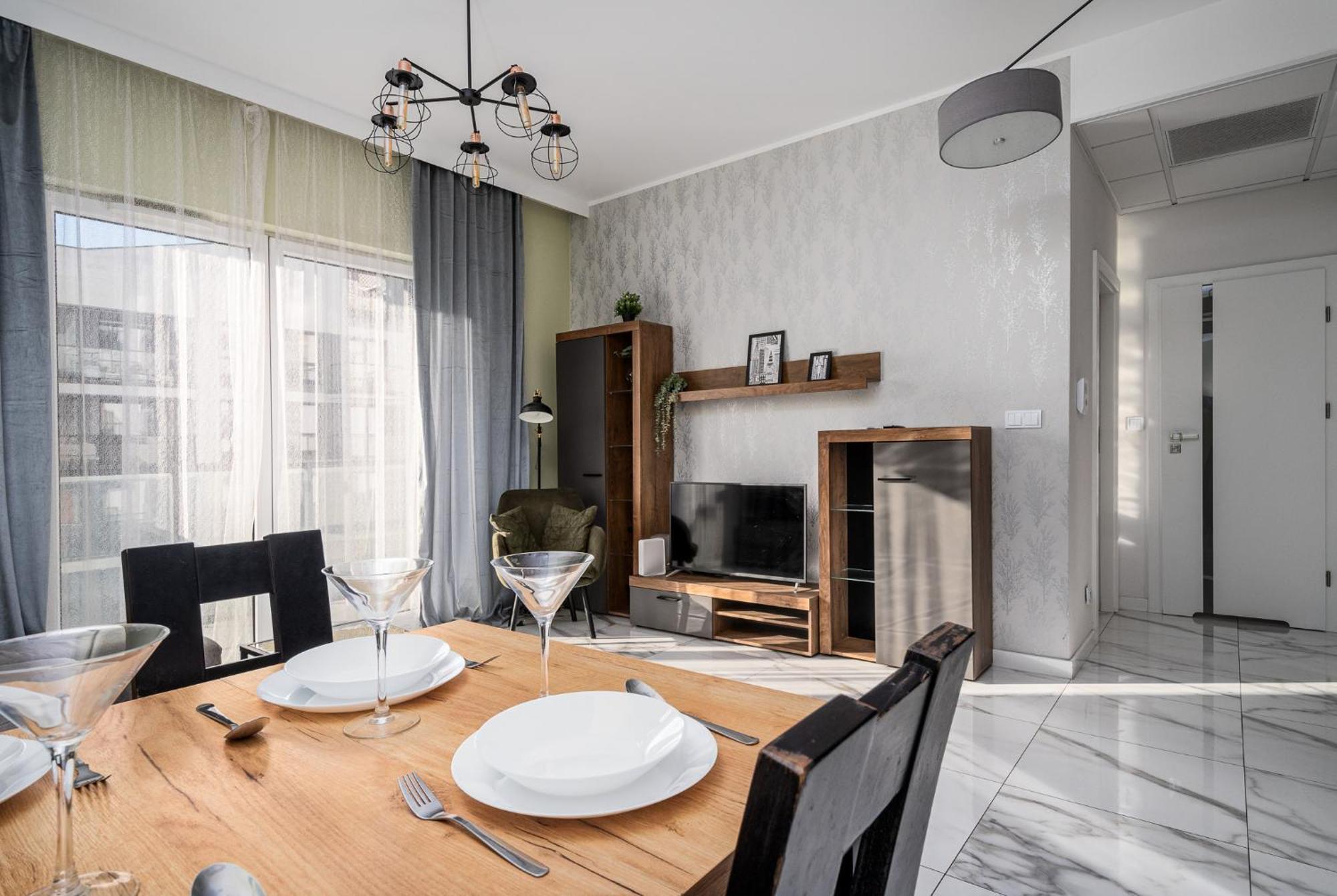 Prymasa Tysiaclecia 83A Separate Bedroom Free Garage By Perfect Apart 634 Warsaw Exterior photo