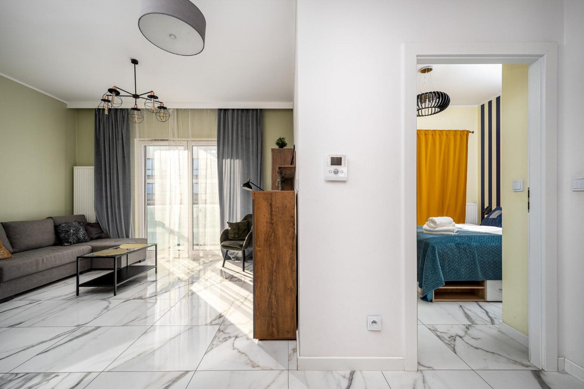 Prymasa Tysiaclecia 83A Separate Bedroom Free Garage By Perfect Apart 634 Warsaw Exterior photo